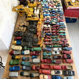 Ancien Dinky Toys: Camion Ford benne à bascule - Original Meccano France - 25M