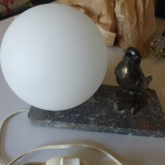 lampe de bureau chambre art deco Marbre + oiseau regule + boule en verre 1940