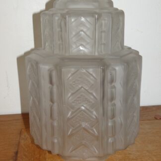 Beau Globe, Lampe, Suspension en Verre Dépoli Skyscraper Art Déco 1920 2