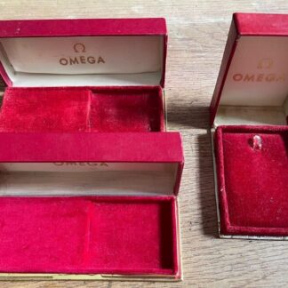 VINTAGE AUTHENTIQUE OMEGA Speedmaster Seamaster boîtier de montre rouge lot d...