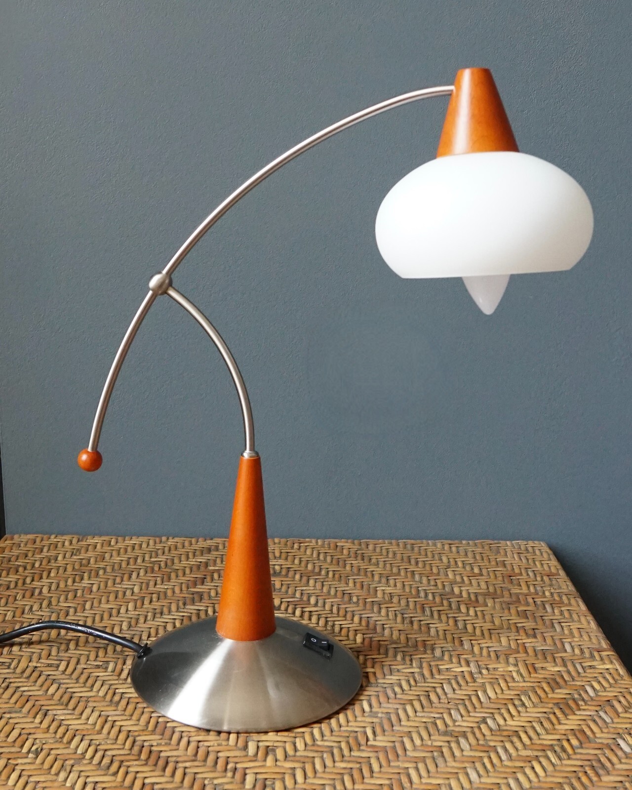 Lampe à Poser en Bois Design – Mid Century Style Table Lamp – Italian Vintage