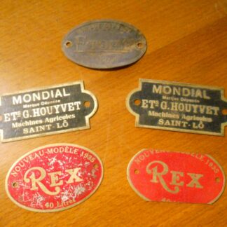 lot plaques laiton signalétiques publicitaires art populaire ancien grenier