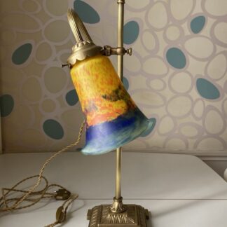 Lampe Art Déco bronze tulipe pâte de verre