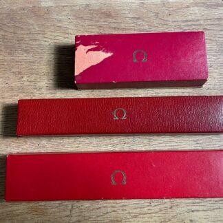 VINTAGE AUTHENTIQUE OMEGA Speedmaster Seamaster boîtier de montre rouge lot d...