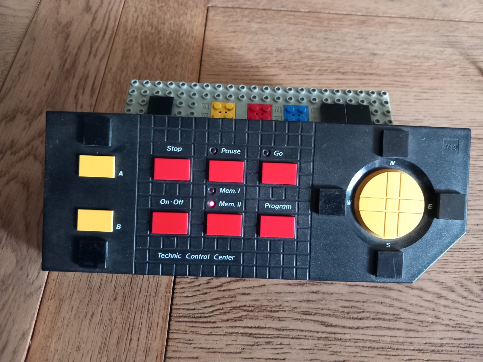 Lego Technic. 2840c01. Control Center. Occasion