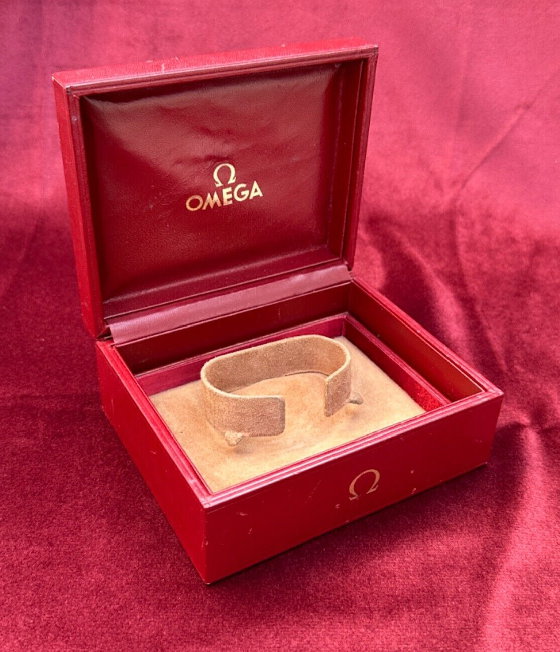 Boîte de rangement pour montre Omega Speedmaster Seamaster rouge vintage authe