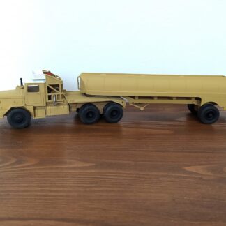 Camion Berliet GBO Dinky Toys + remorque citerne