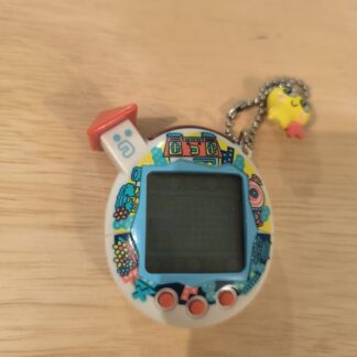 TAMAGOTCHI WIZ 2004 BANDAI 2004 VINTAGE COLLECTION