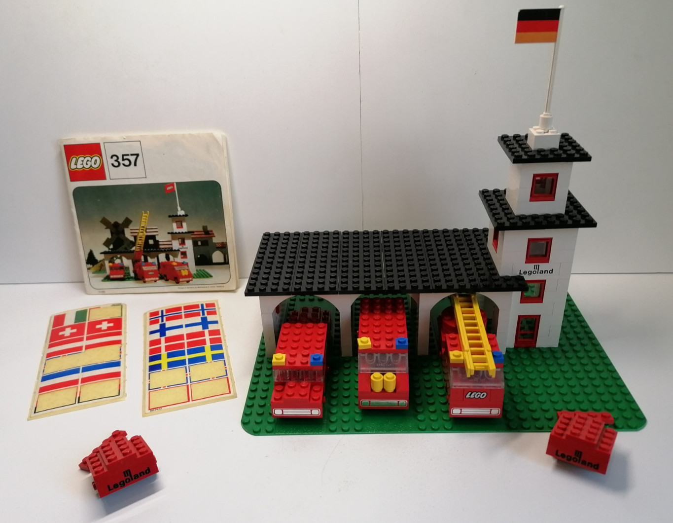 LEGO Vintage 357 LEGOLAND Fire House La caserne de pompiers - 1973 Vintage