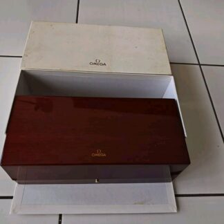 Very Rare Box OMEGA Speedmaster Gold Chronograph Limited Édition 3111.10