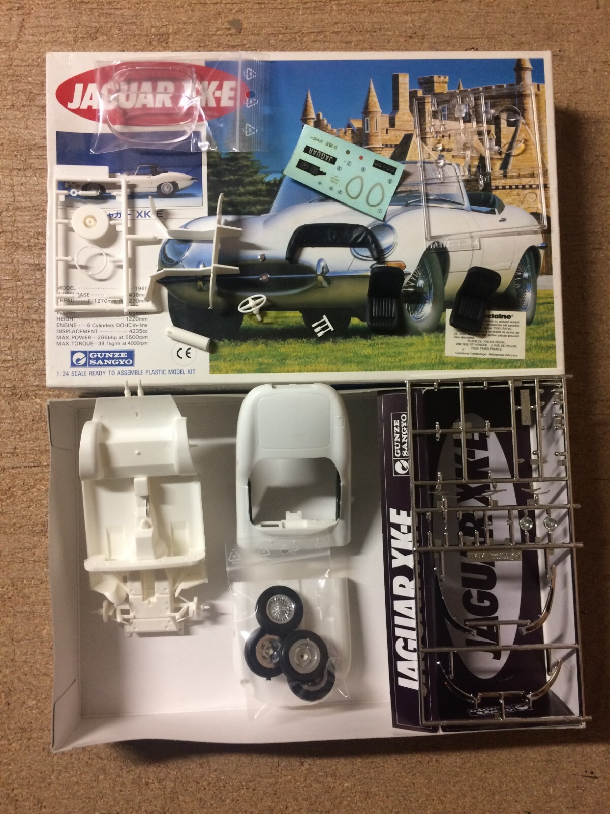 1/24 GUNZE-SANGYO G-182 : JAGUAR CABRIOLET XK-E TYPE E RESTAURATION PIECES/SPARE