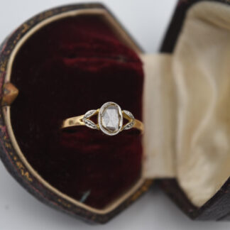 Ancienne bague solitaire or et diamant taille rose Provence arlésienne