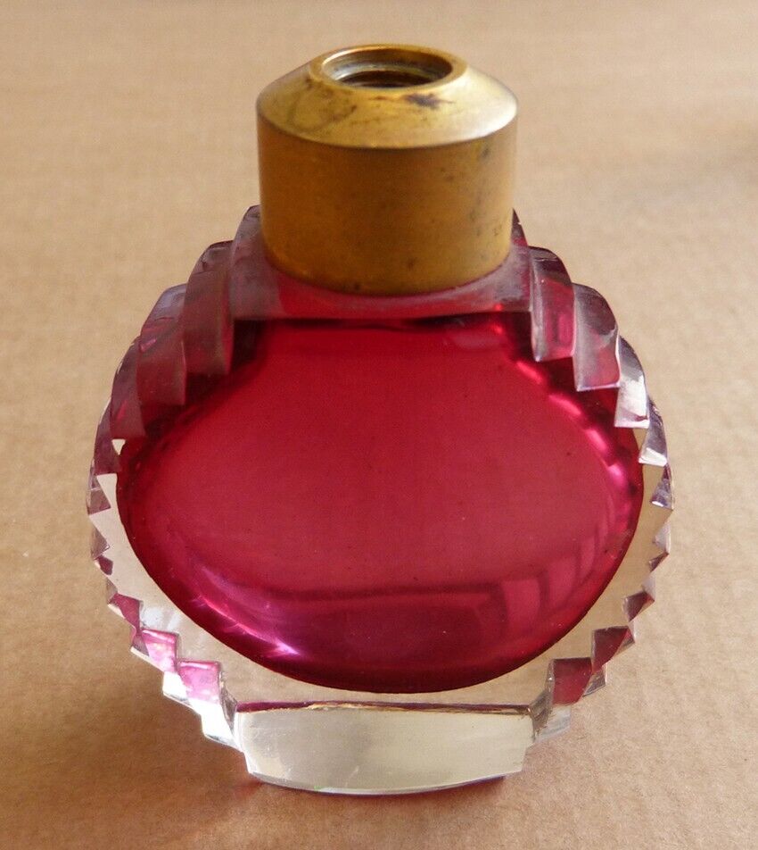 Petit flacon à parfum en cristal taillé crystal bottle 19e siècle