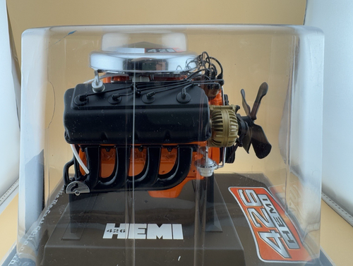 Dodge 426 V-8 Hemi Engine Block 1:6 Scale Car Motor Liberty Classics 84023 NIB