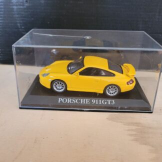 Porsche 911 GT3 Jaune