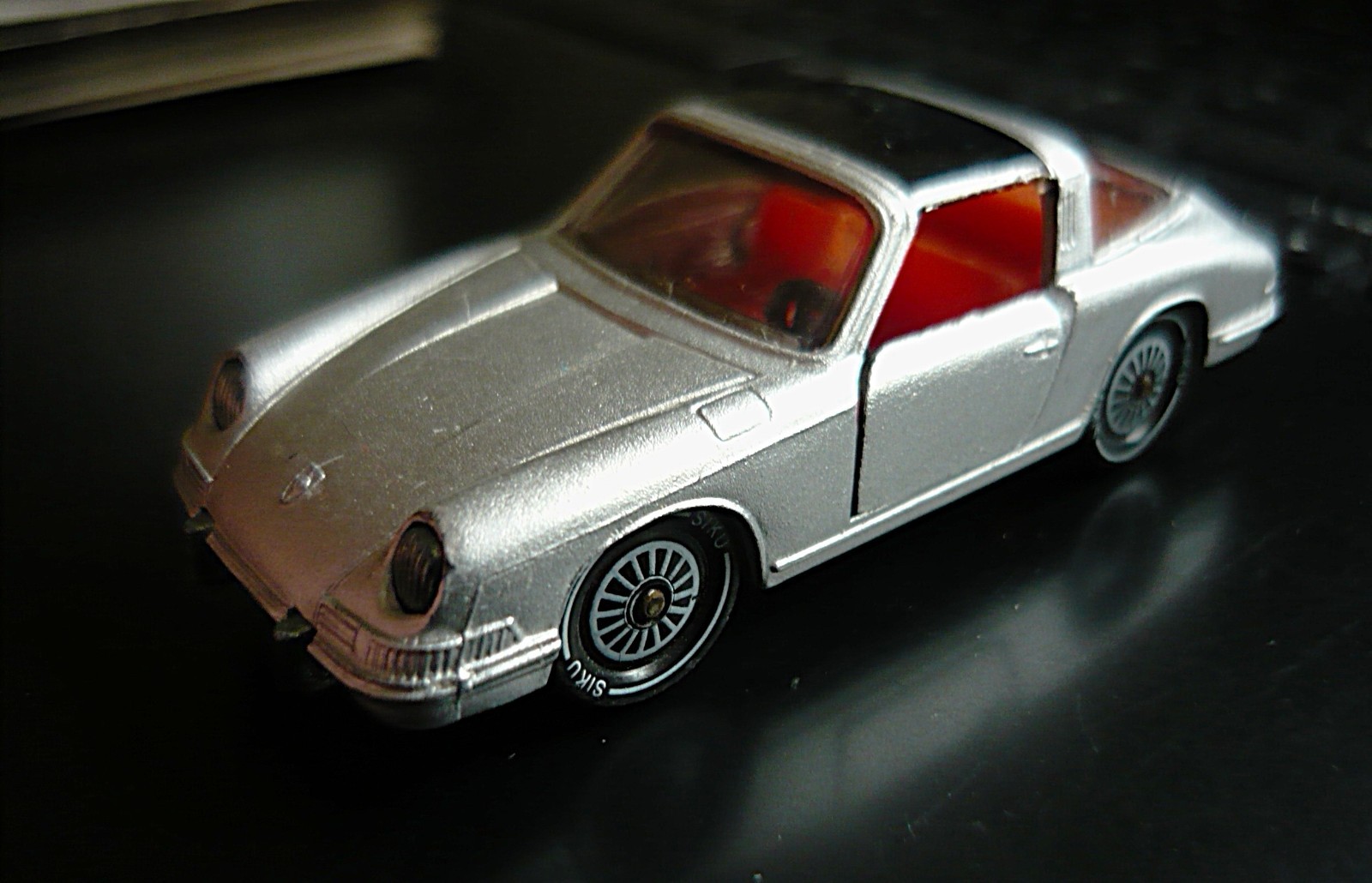 SIKU # v234 Porsche 911 Targa Original Vintage / no majorette matchbox hot weels