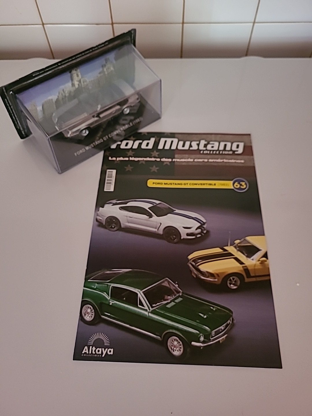 FORD MUSTANG COLLECTION Altaya 1/43 N°63 FORD MUSTANG GT CONVERTIBLE 1983+FASC