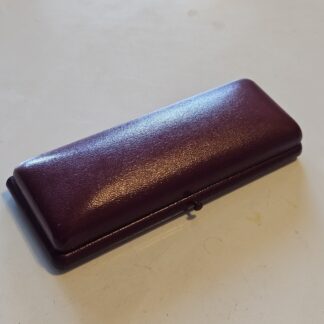 écrin boîte de montre oméga vintage ancienne