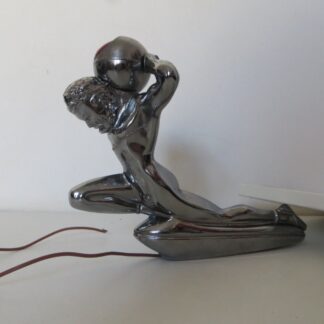 Ornement de capot de voiture vintage : Atlas portant le globe (lumineux)