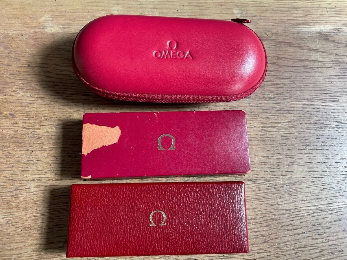VINTAGE AUTHENTIQUE OMEGA Speedmaster Seamaster boîtier de montre rouge lot...