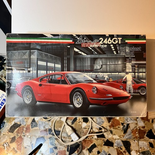 FUJIMI - FERRARI 288 GTO - 250 PARTS - 2008 VINTAGE - 1:24 - FR-9 - KIT #123394