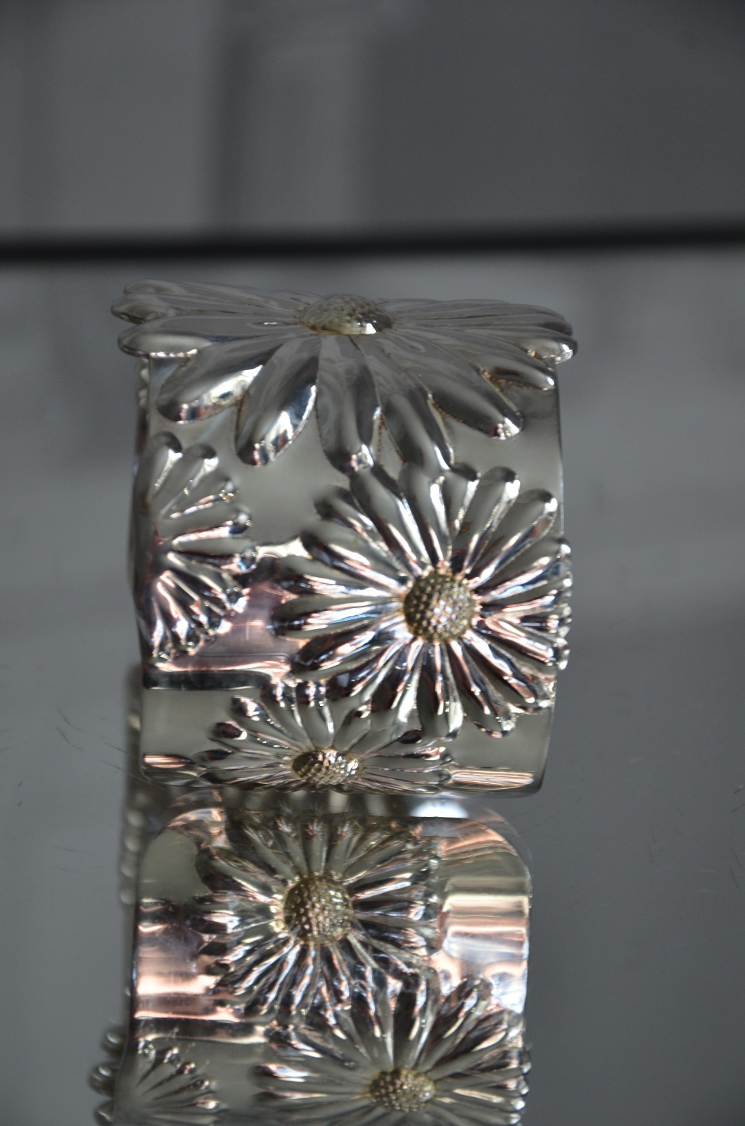 TIFFANY NEW YORK BRACELET MANCHETTE DAISY MARGUERITE EN ARGENT MASSIF 925