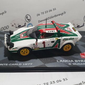 Lancia stratos HF 1977  1:43 eme  avec boite plexi   (  neuf  )