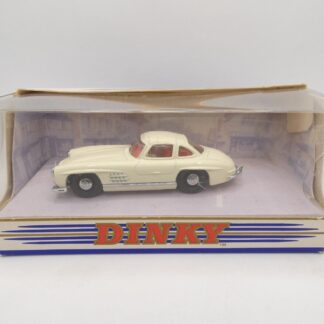 Mercedes Benz 300SL Gullwing 1955 DY-12 1/43 Dinky Matchbox en boite