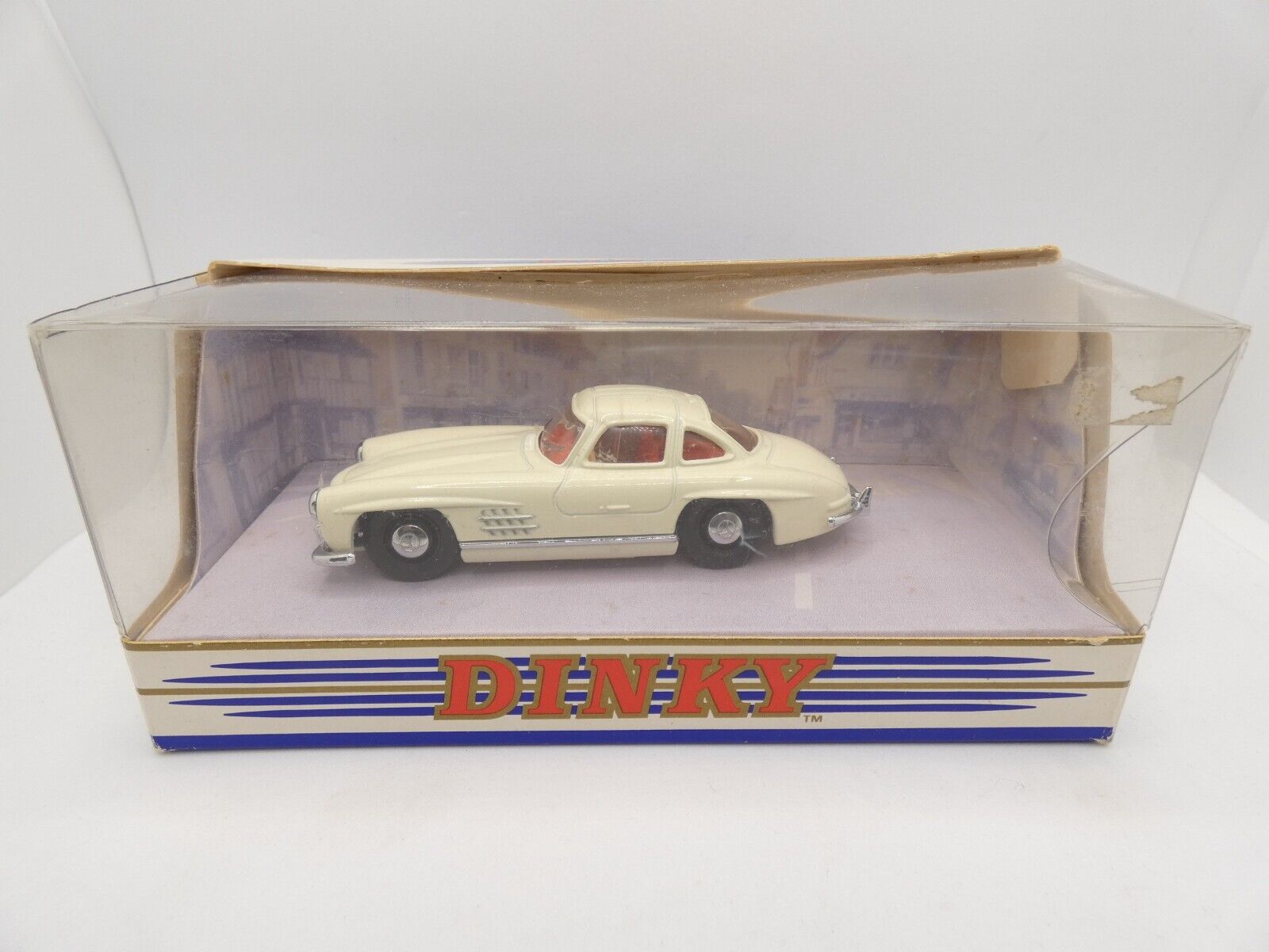 Mercedes Benz 300SL Gullwing 1955 DY-12 1/43 Dinky Matchbox en boite