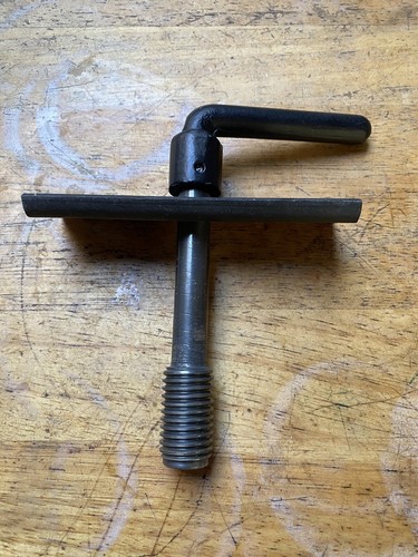 JAGUAR XKE E-TYPE 6 Cyl 61-71 SPARE TIRE HOLD DOWN MKII, MK2, 3.8S RECONDITIONED – Image 2