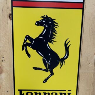 ENSEIGNE FERRARI ( 50 cm x 28 cm )