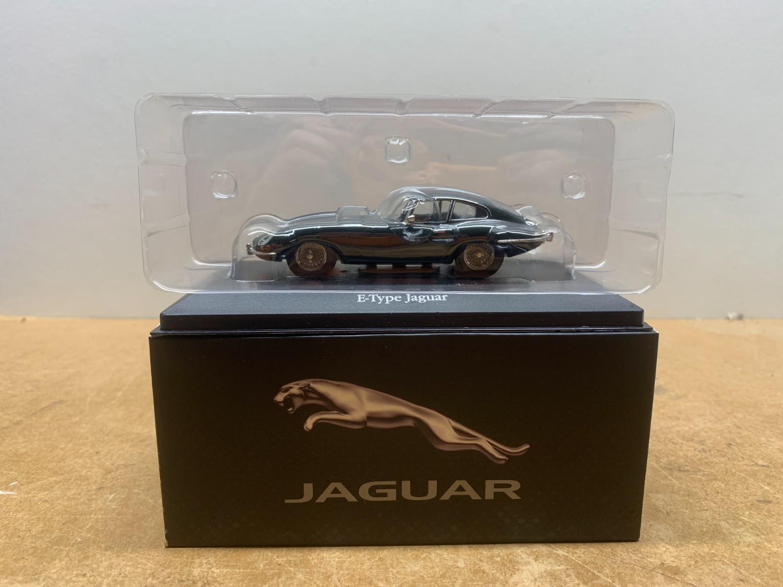 ATLAS E TYPE JAGUAR 1/43 EN BOITE K4