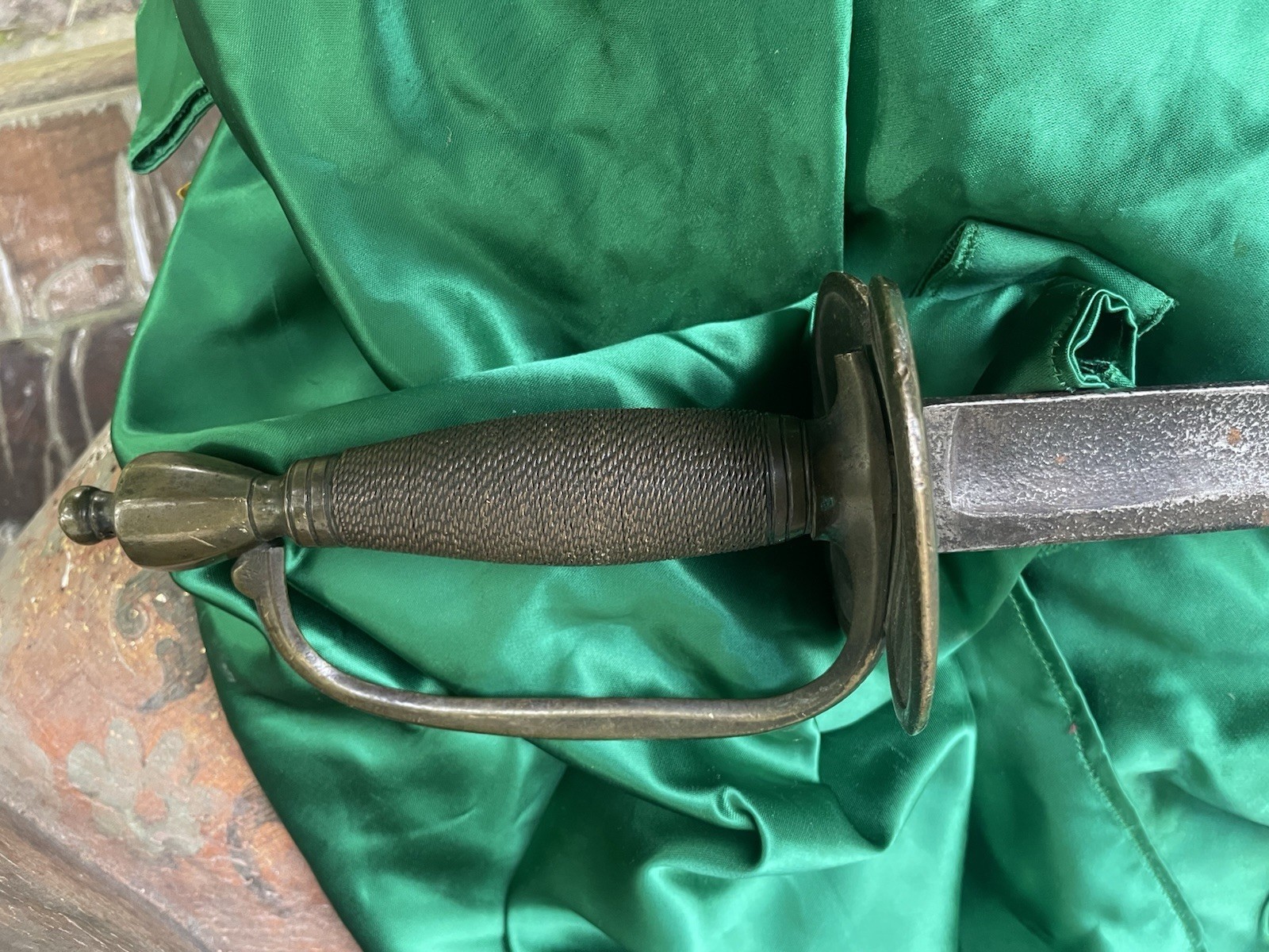 Ancienne épée du XIXe siècle