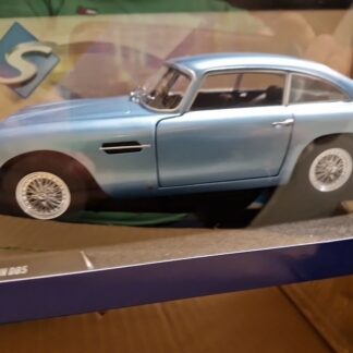 Aston Martin DB5 1964 Light Blue 1/18 - S1807104 SOLIDO