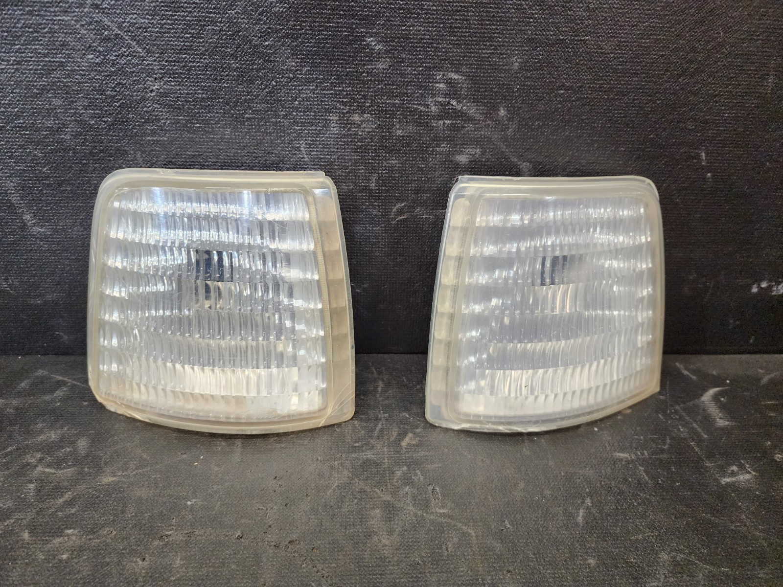 1992 96 Ford Bronco & Truck Front Marker Light Pair RH LH Park F150 F250 350 OEM