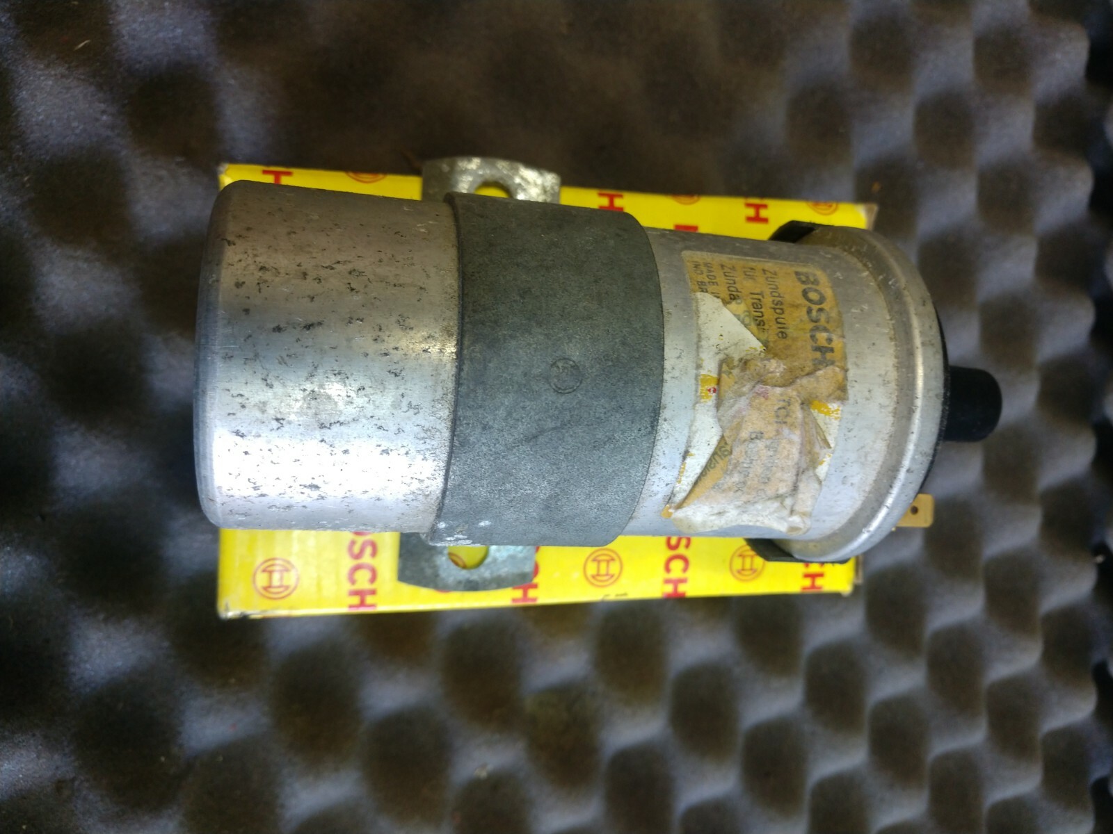 Range Rover Classic Genuine Bosch Ignition Coil 00113 With Mounting Bracket Used