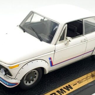 Anson 1/18 Scale Diecast 30393 - BMW 2002 Turbo - White