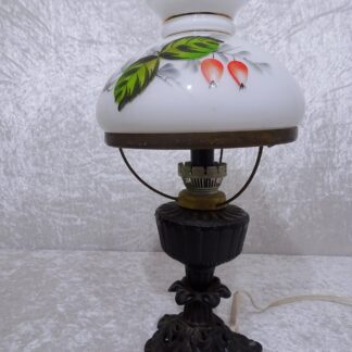 Lampe de Table Im Style un / Une Lampe à Pétrole - Abat-Jour Projet - Vintage