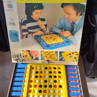 Jeu De Société: PIEGES. MB. Vintage. Complet