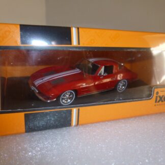 CHEVROLET CORVETTE STINGRAY 1963 IXO 1/43