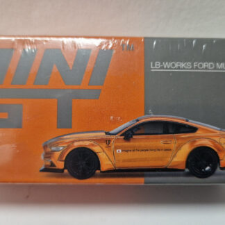 Mini GT 2017 Ford Mustang LB-Works LB, gold n° 847 (NP11)