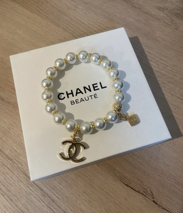 Chanel Beautē GWP Bracelet