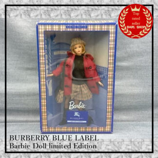 Peluche manteau rouge poupée Barbie édition limitée BURBERRY BLUE LABEL...