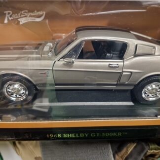 Road Signature 1/18 - Ford Mustang Shelby GT 500 KR 1968