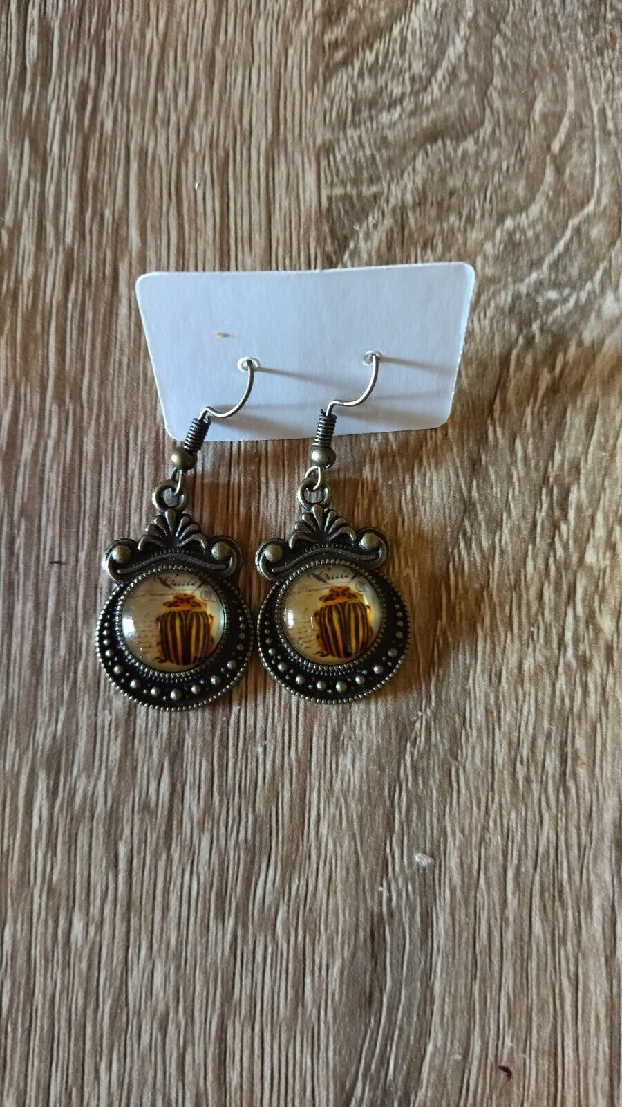 Boucles d'oreilles pendantes bronze cabochon insecte scarabée