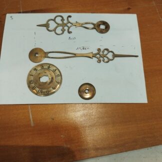 Paire AIGUILLES ancienne horloge comtoise . 3 .
