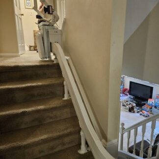 Acorn 180 Curved Stairlift great condition PICK UP ONLY IN NJ