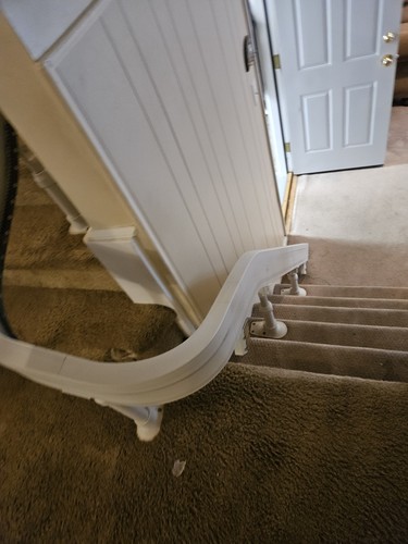 Acorn 180 Curved Stairlift great condition PICK UP ONLY IN NJ