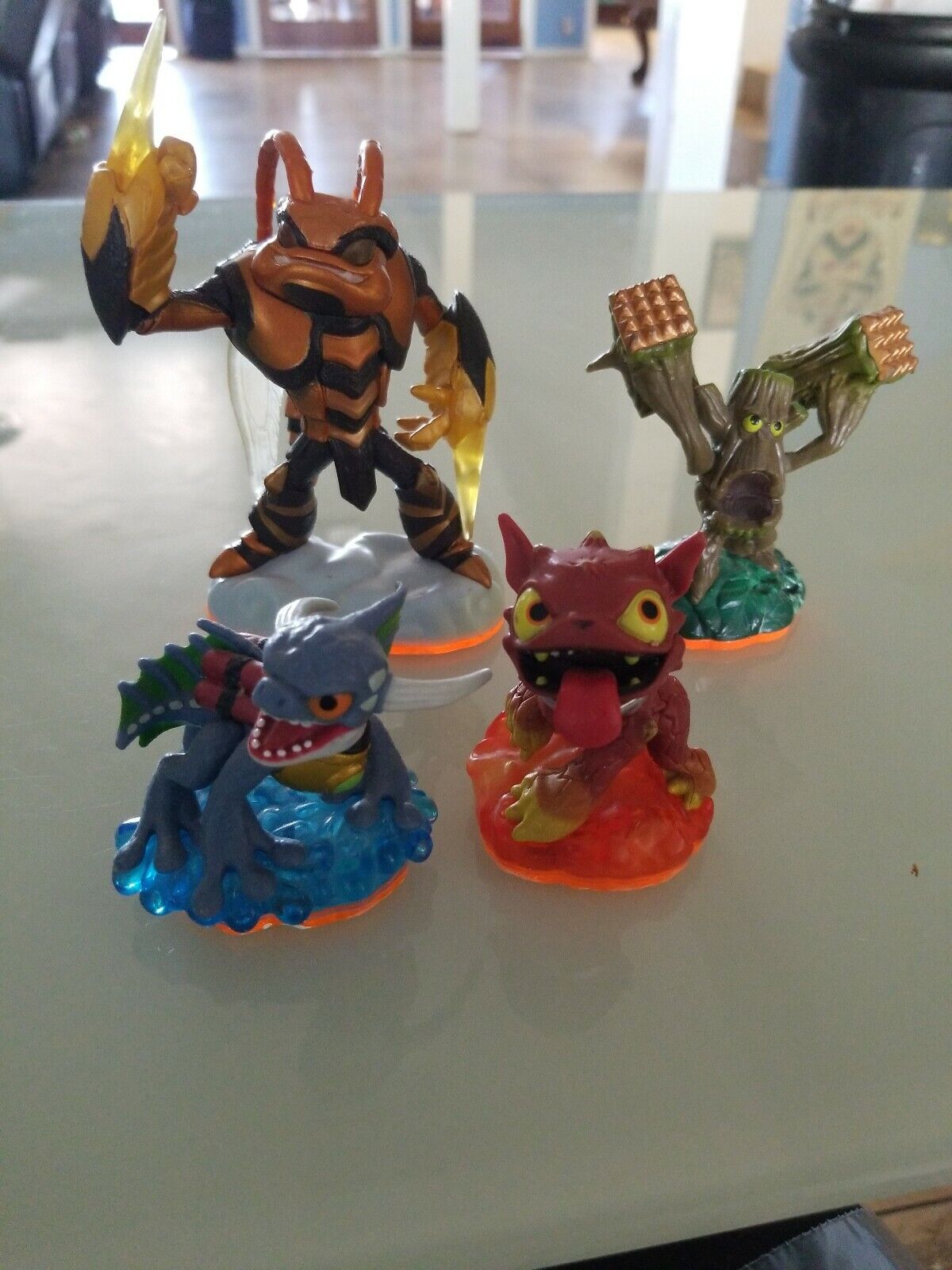 Skylanders giants 5 Figurines Included
