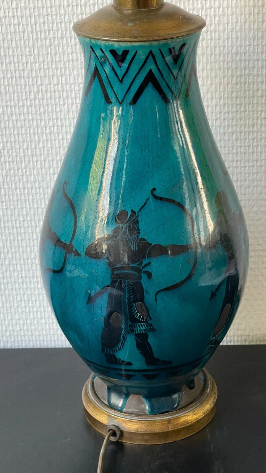 Grand pied de lampe Art Déco céramique émaillée décor à l'antique années 1930